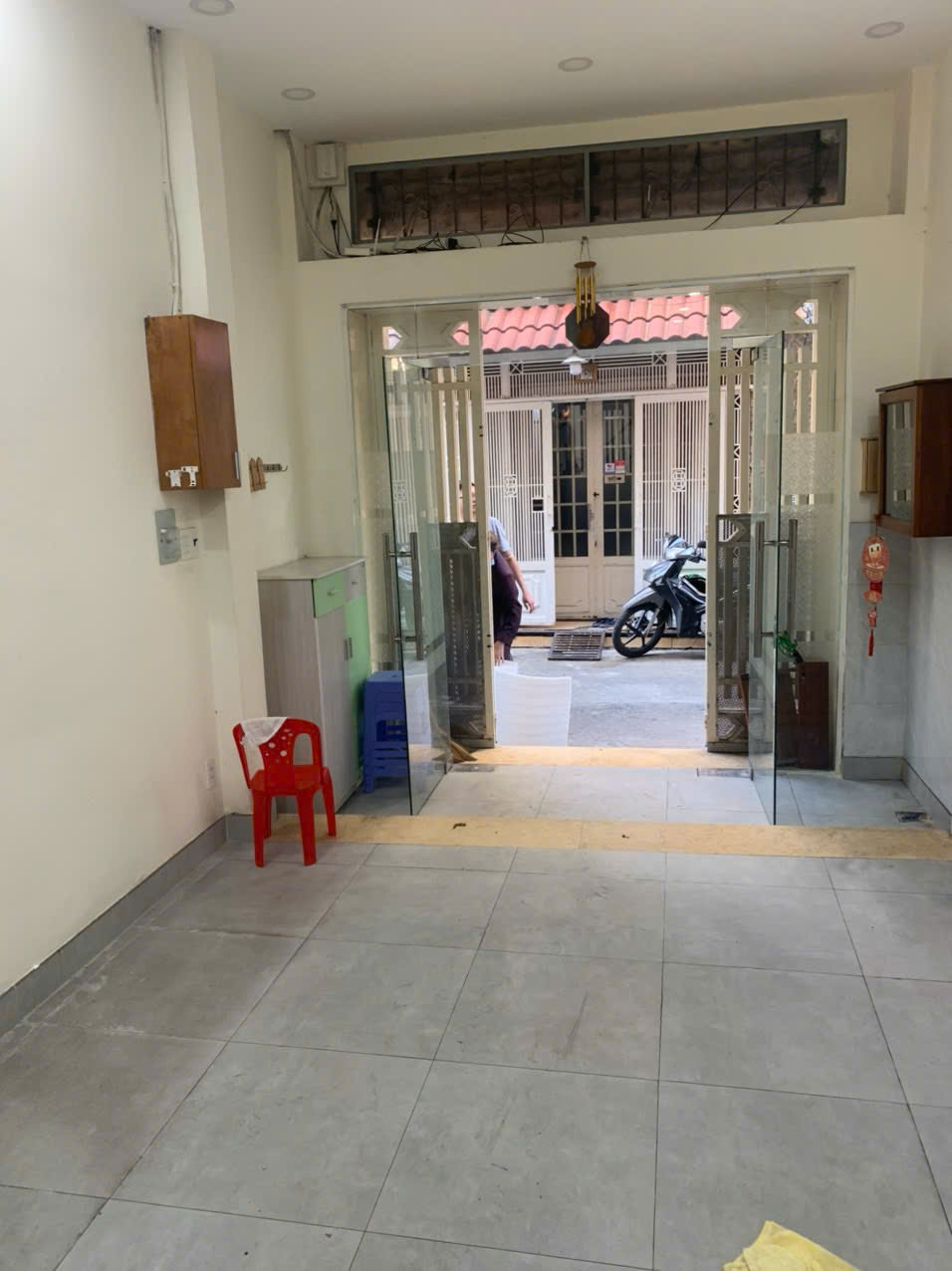 Nhà 3 tầng hẻm 5m Nguyễn Đình Chiểu, Quận 3 - Ở ngay, chỉ 8.8 tỷ!