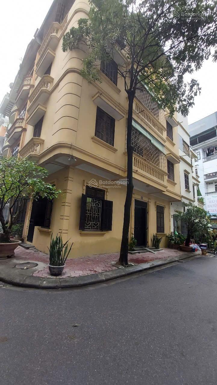 Nhà lô góc Nguyễn Chánh, Cầu Giấy, 200m² giá 25 triệu - Vị trí đắc địa cho kinh doanh!