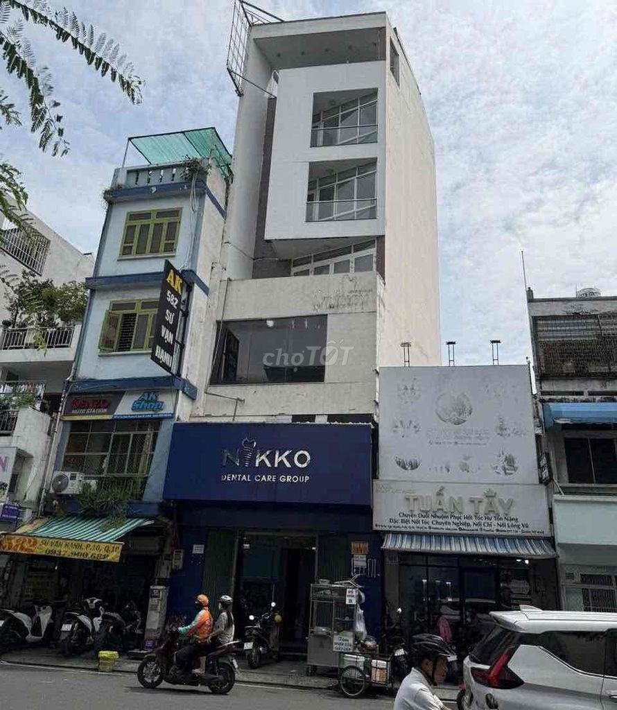 Nhà Mặt Tiền Sư Vạn Hạnh 55m² giá 50 triệu - Thích hợp kinh doanh mọi ngành nghề!