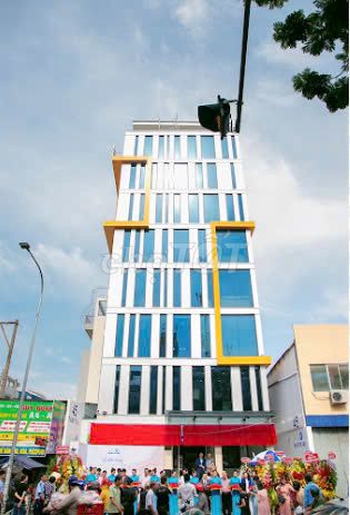 Nhà phố mặt tiền 45 Thành Thái, Quận 10 - Diện tích 240m², cho thuê chỉ 250 triệu!