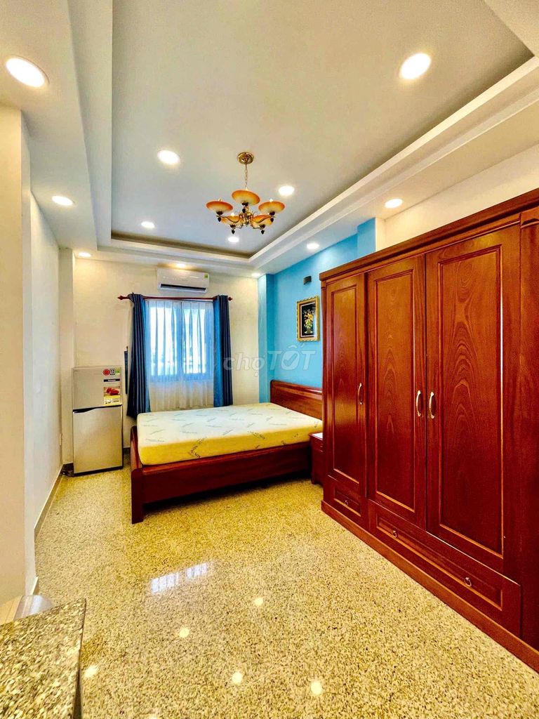Phòng Studio Đặng Văn Ngữ 28m² giá 4.9 triệu - Cửa sổ thoáng mát, đầy đủ nội thất!