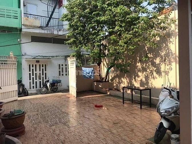 Cho thuê nhà 2 tầng tại Tân Phú 432m² giá 25 triệu - Khu an ninh tốt