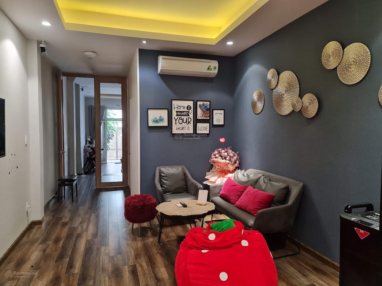 Nhà phố cho thuê 250m² hẻm 324 Hoàng Văn Thụ, P.4, Q. Tân Bình - Không gian sống yên tĩnh, tiện nghi!