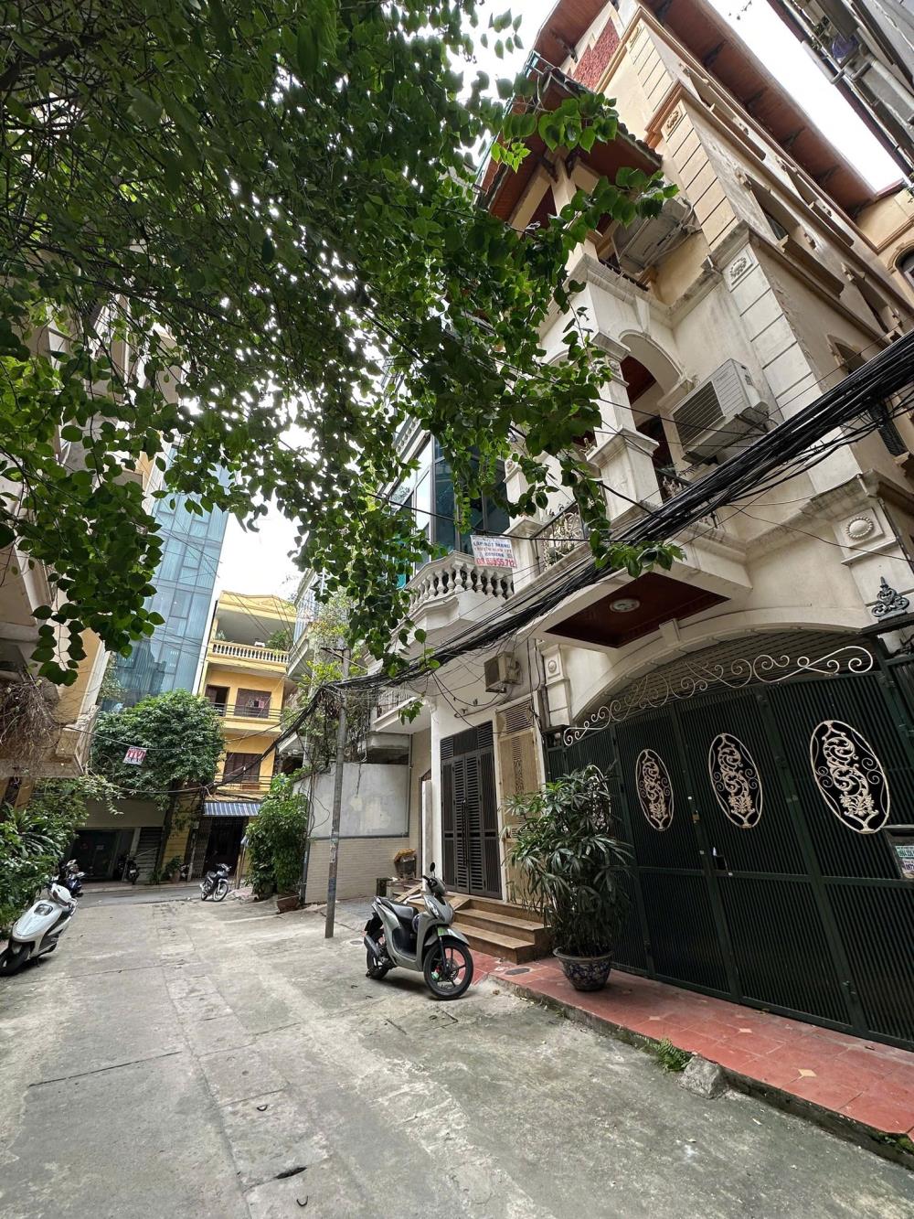 Nhà phố Kim Mã, Ba Đình 60m² giá 26 tỷ - Lô góc ô tô tránh, 3 thoáng mát!