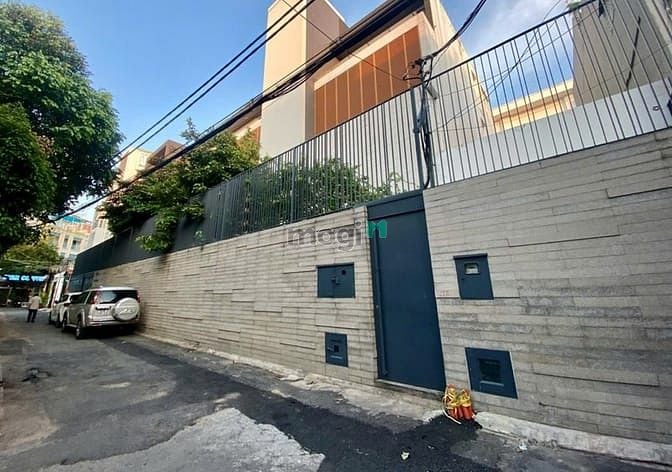 Siêu Biệt Thự 5 tầng Đối Diện Công Viên Khu Đệ Nhất Hoàng Việt 750m2 - Đầu tư sinh lời hấp dẫn!