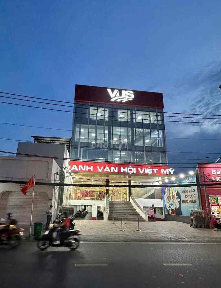 Cho thuê nhà mặt tiền Điện Biên Phủ, Quận 10 - Diện tích 196m², giá 130 triệu/tháng - Kinh doanh tự do!