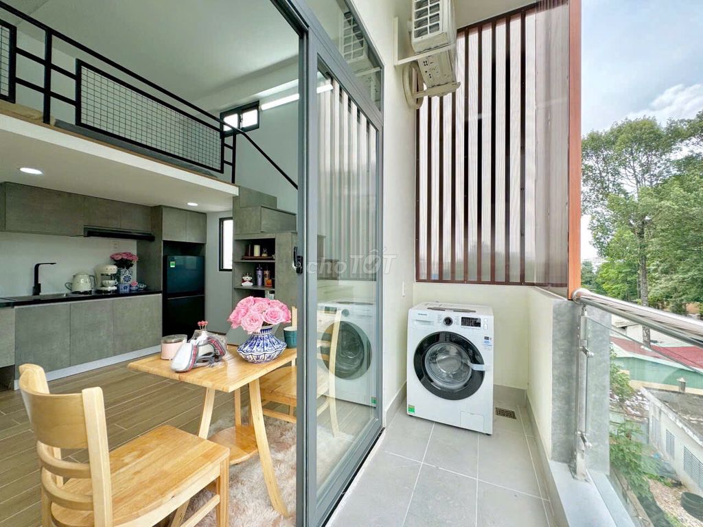 Căn hộ Duplex ban công gần nhà ga T3 - Tòa Etown Tân Bình 30m² giá 5.8 triệu - Thiết kế hiện đại, view đẹp!