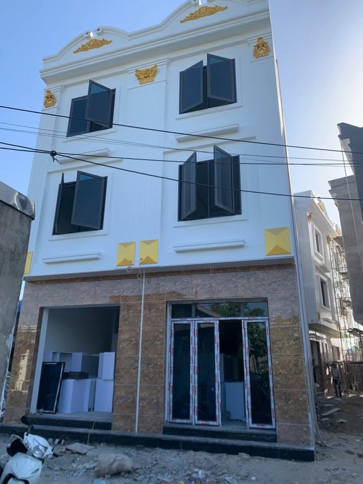 Nhà lô góc 3 tầng đường Vọng Hải, Hải Phòng 45m² giá 1.82 tỷ - Ô tô vào tận cửa!