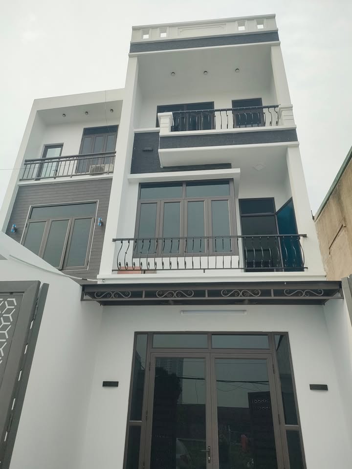 Nhà đẹp đường Yết Kiêu, Thanh Hóa 70m² giá 3 tỷ - Sân để ô tô trong nhà!