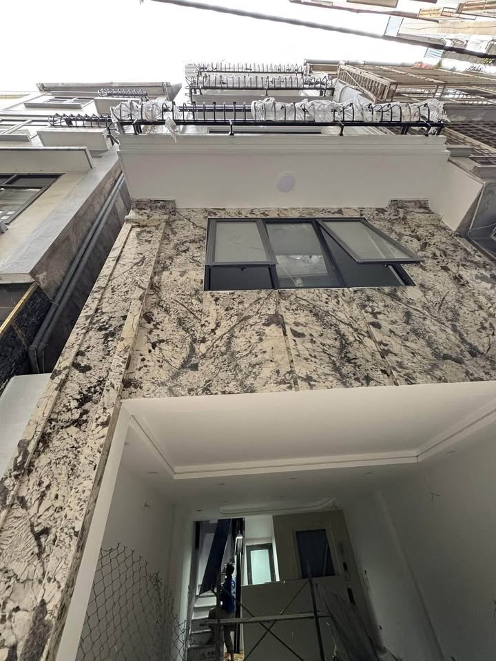 Nhà mặt phố Thái Hà 37m² giá thỏa thuận - Kinh doanh thuận lợi, ở cực sướng!