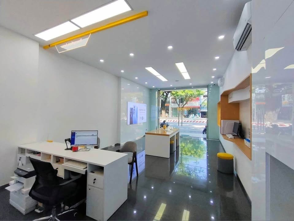 Cho thuê nhà mặt tiền Nguyễn Hữu Thọ, Hải Châu 120m² - Phù hợp làm văn phòng, spa!