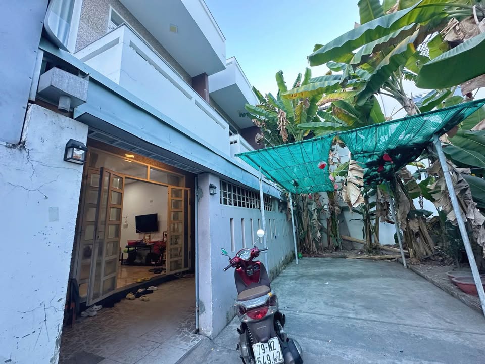 Bán Nhà 3 Tầng và 6 Phòng Trọ tại Phường Vĩnh Hải, Nha Trang 195m² - Đầu tư sinh lời ngay!