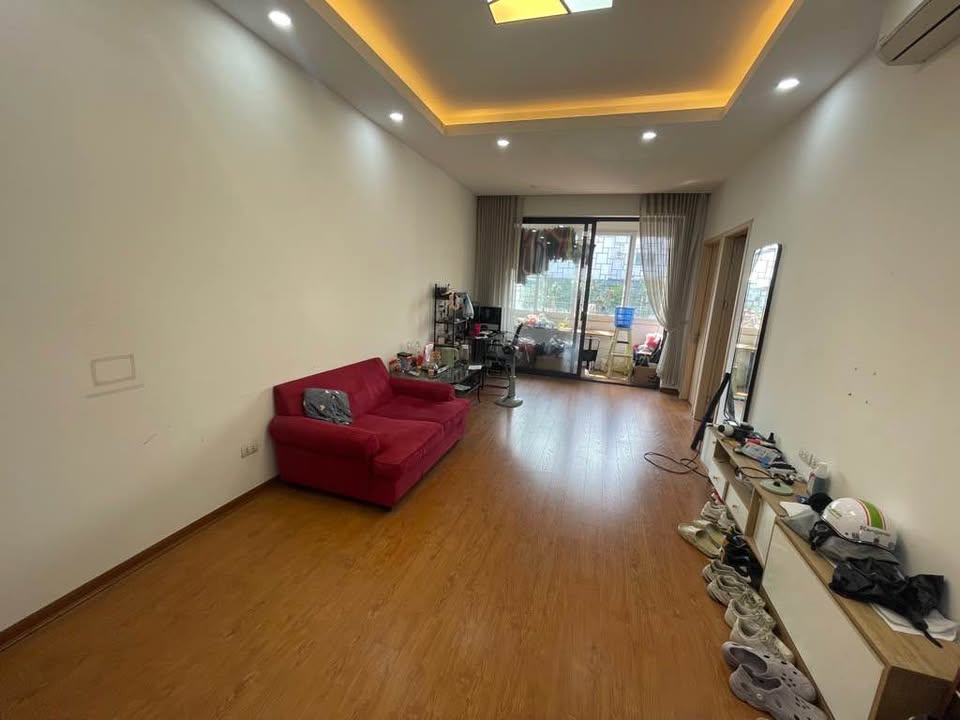 Căn hộ 80m² 2 phòng ngủ tại Ba Đình - Sổ đỏ chính chủ, giao dịch ngay!