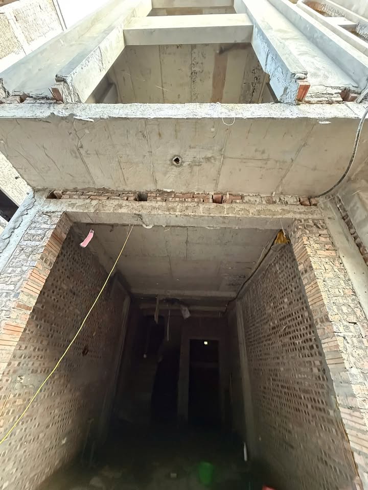 Nhà 5 tầng Xuân Đỉnh 33m² giá thỏa thuận - Mới cứng với thang máy hiện đại!