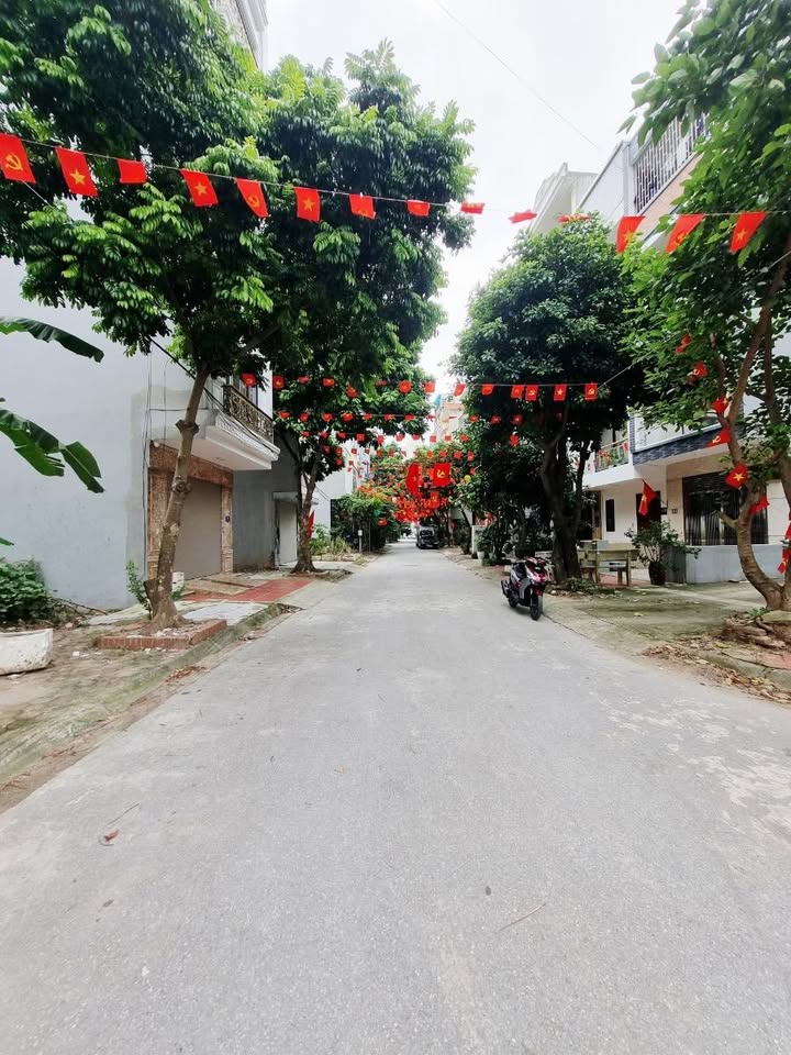 Đất dịch vụ La Khê 50m² giá 14 tỷ - Hai mặt tiền siêu đẹp, xây dựng 7 tầng!