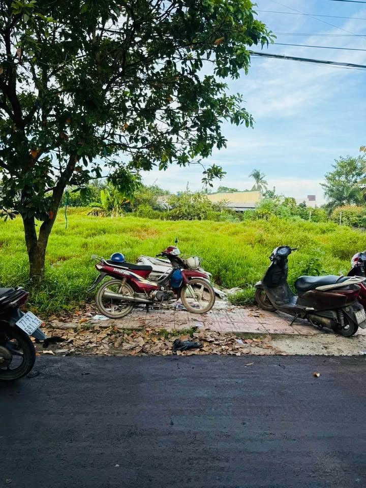 Đất nền mặt tiền đường Hùng Vương, Mỹ Tho, 99m² giá 1.5 tỷ - Cơ hội đầu tư tuyệt vời!