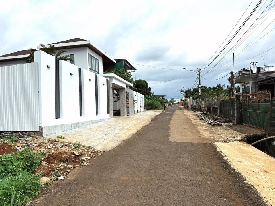 Đất nền Cư Êbur Buôn Ma Thuột 120m² giá 2.35 tỷ - Đầu tư sinh lời ngay!