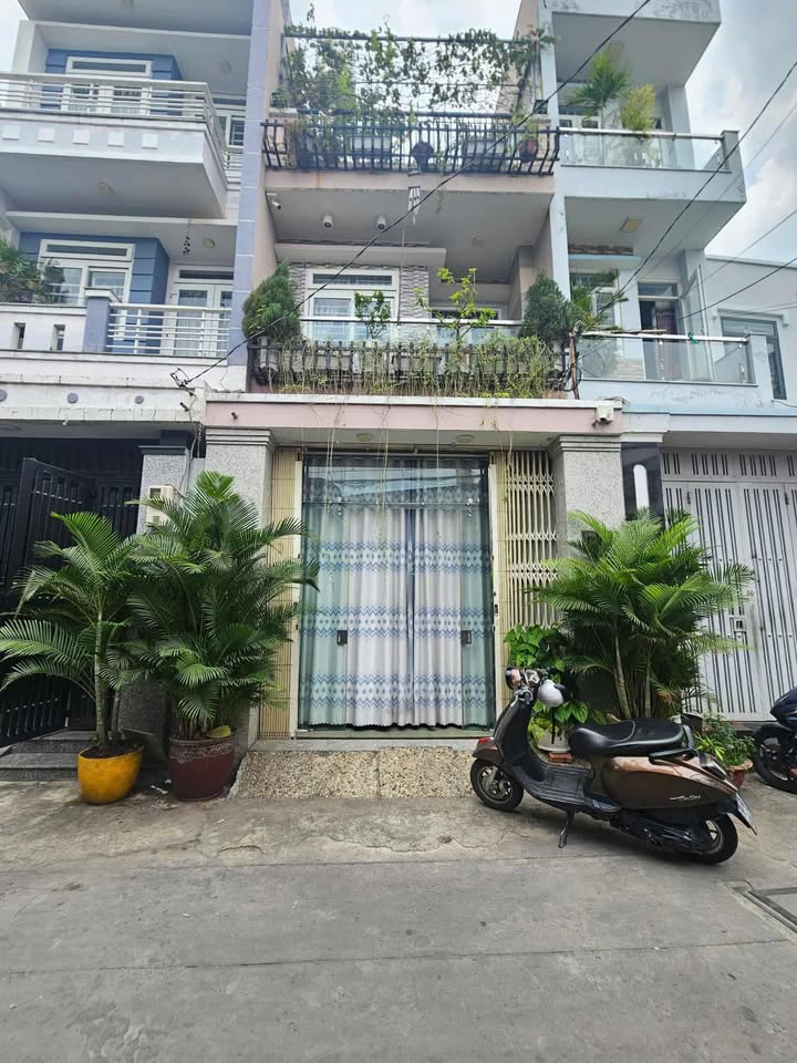 Nhà riêng 3 tầng tại Tân Chánh Hiệp, Quận 12, 63m² chỉ 5.6 tỷ - Ô tô vào tận nơi!