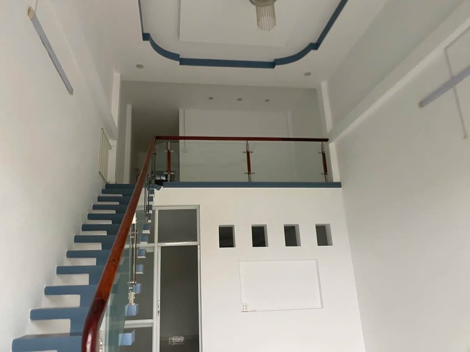 Nhà phố đường Nguyễn Bính, Cà Mau 63m² giá 1 tỷ - Thiết kế hiện đại, phù hợp ở và kinh doanh!