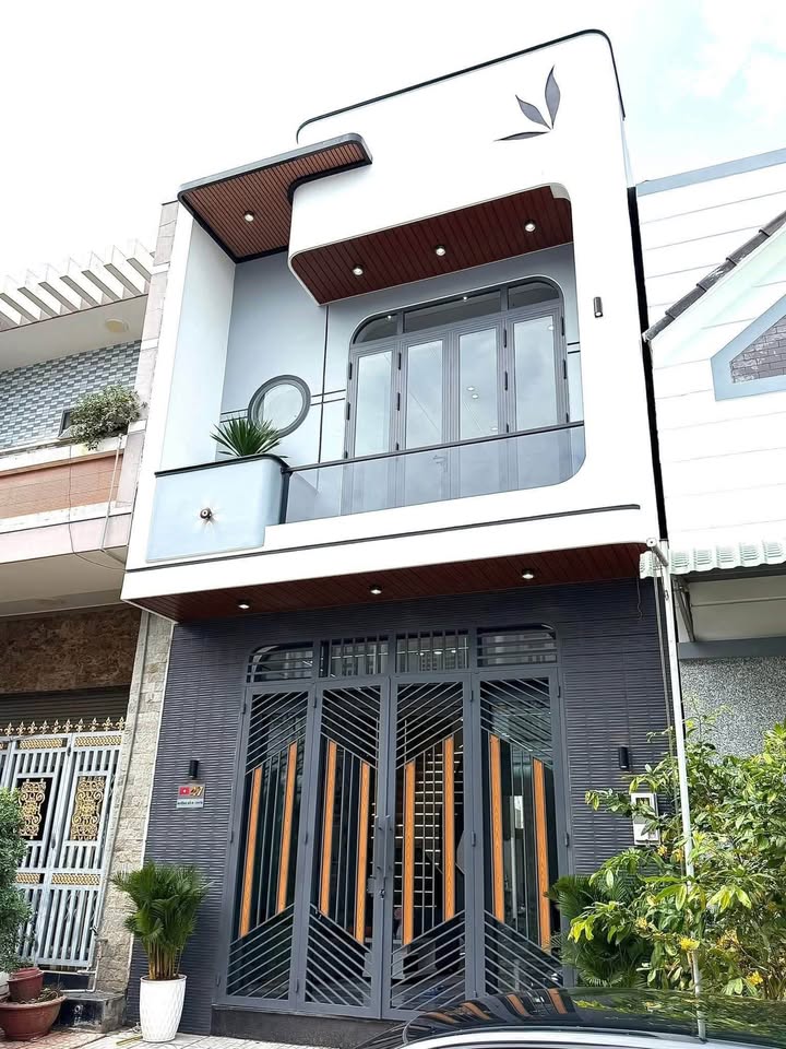 Bán nhà 1 trệt 1 lầu KDC Văn Hóa Tây Đô Cần Thơ 652m² giá 4.15 tỷ - Chính chủ gặp ngay!