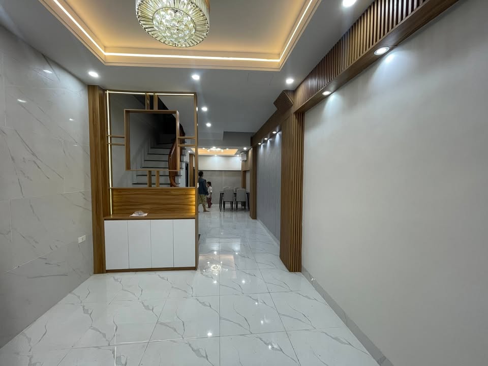 Nhà riêng Thịnh Liệt 37m² giá 8 tỷ - Ngõ ô tô tránh, thuận tiện sinh sống!