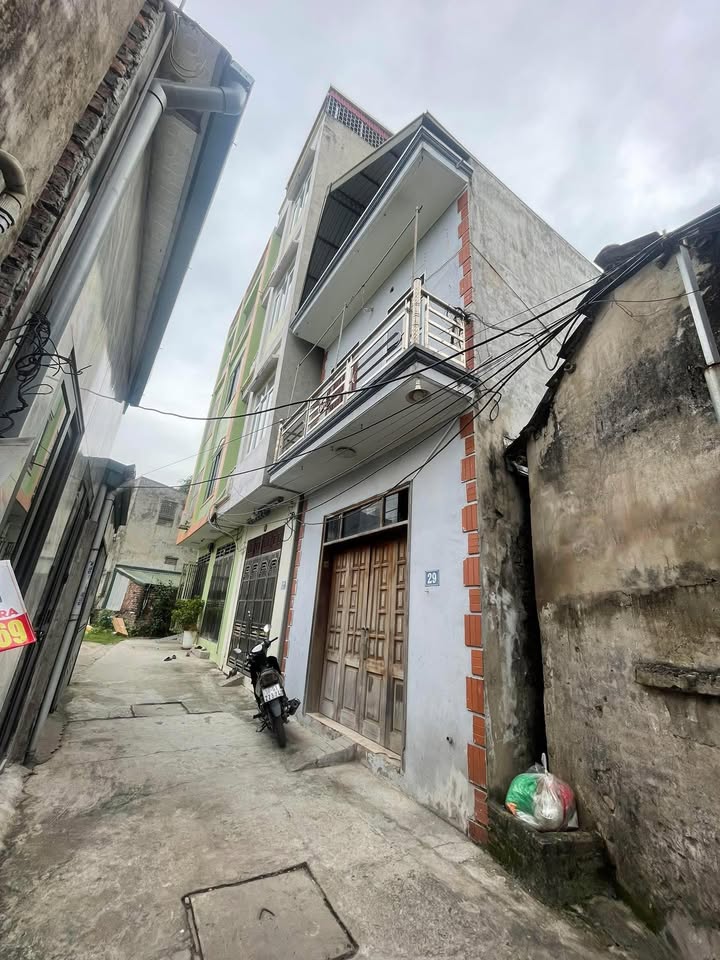 Đất nền 60m² xã Liên Ninh giá 4.65 tỷ - Nhà 2 tầng kiên cố chờ chủ mới!