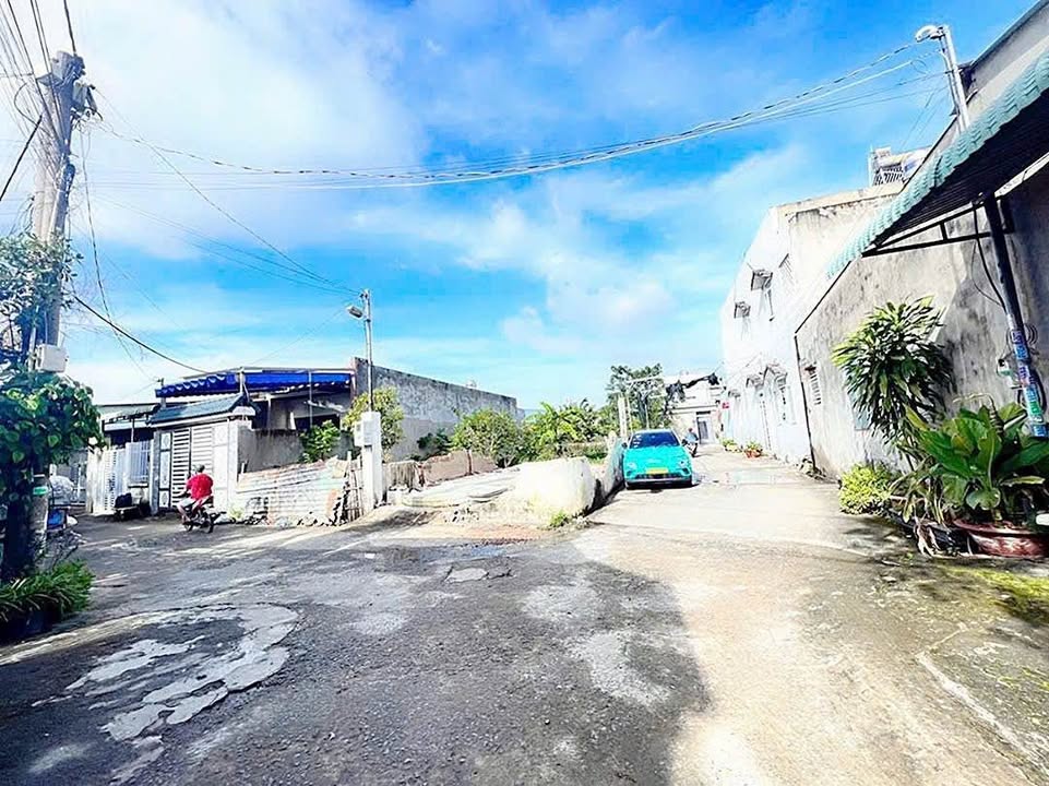 Đất thổ cư Trảng Dài Biên Hòa 62m² giá 1.88 tỷ - Sổ đỏ riêng, xây dựng tự do!