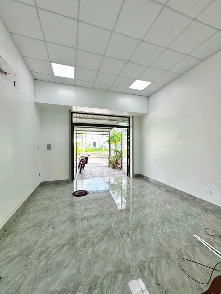 Nhà cho thuê mặt tiền đường Phan Trọng Tuệ, Cái Răng, 103m² - Giá chỉ 7 triệu/tháng!