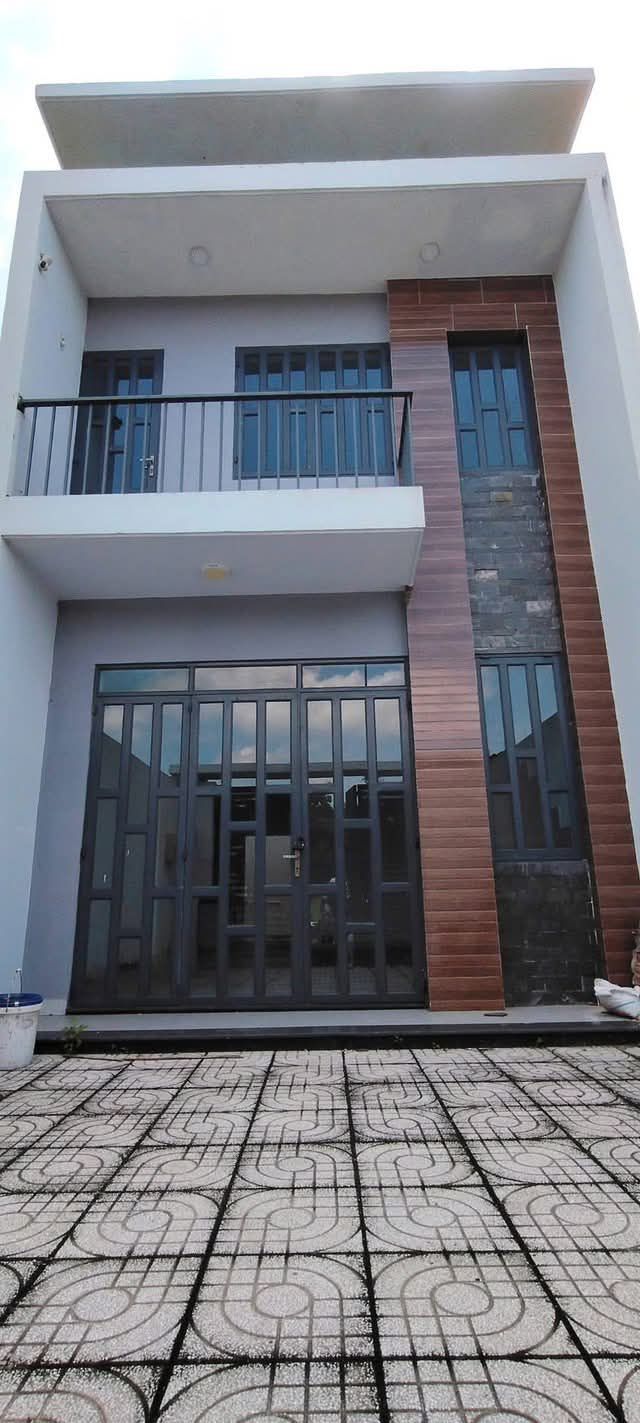 Nhà 1 trệt 1 lầu tại Bình Mỹ, Củ Chi 83m² giá 2.55 tỷ - Sổ hồng chính chủ, sang tên ngay!