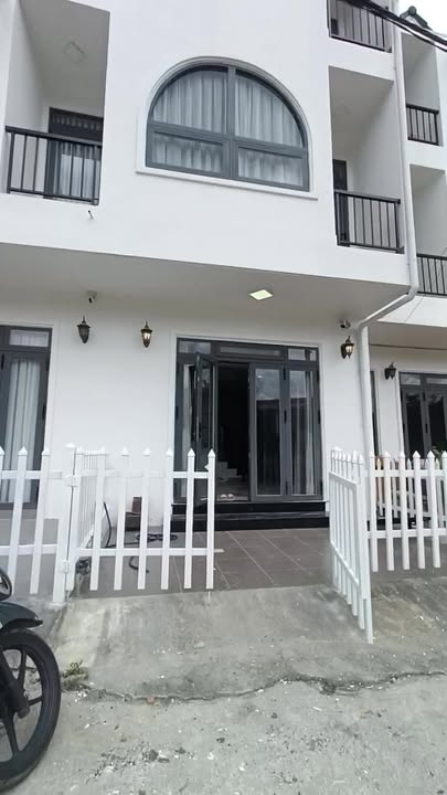 Nhà phố An Sơn – Phường 4, Đà Lạt 50m² giá 4.8 tỷ - Thiết kế hiện đại, nội thất cao cấp!