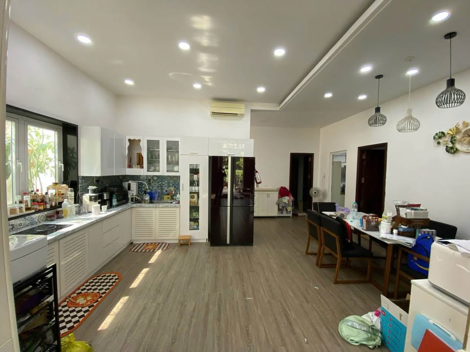 Bán biệt thự sân vườn 335m² Hẻm 218 Trần Hưng Đạo, Cần Thơ - Giá 17 tỷ