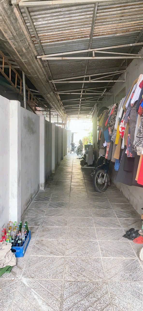 Nhà phố Long Thành Trung 255m² giá 1.2 tỷ - Nhà mới, tiện ích đầy đủ!