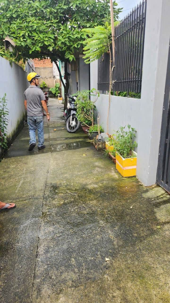 Nhà Bà Điểm Hóc Môn 115m² giá 1.95 tỷ - Đầu tư sinh lời với 6 phòng trọ cho thuê!