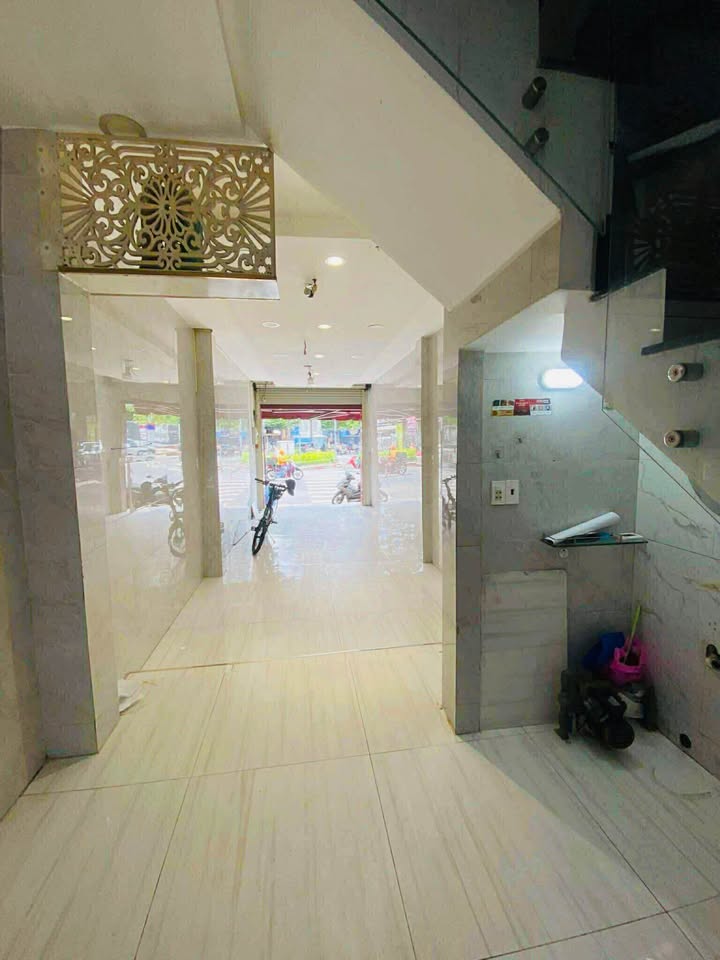 Cho thuê mặt bằng kinh doanh tại quận 10, Hồ Chí Minh - Diện tích 39m² chỉ 25 triệu/tháng!