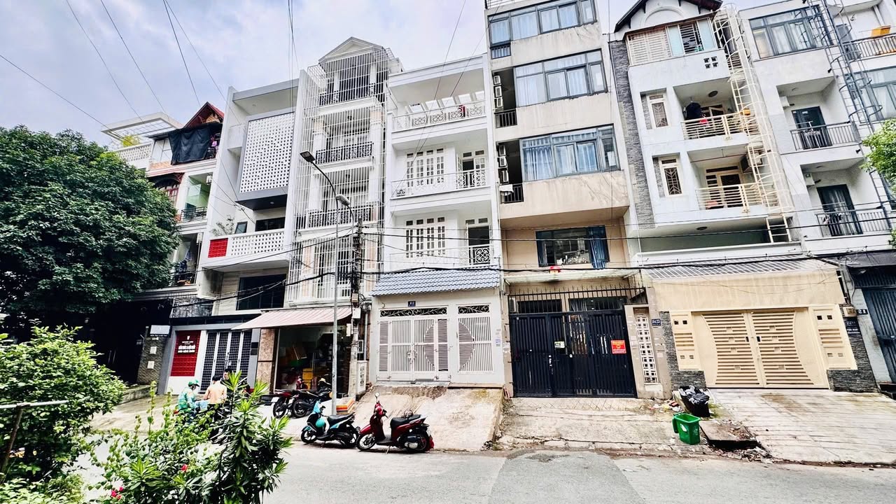 Nhà phố Hẻm xe tải Đinh Bộ Lĩnh 79m² giá 15.48 tỷ - Vị trí đắc địa, tiện ích đầy đủ!