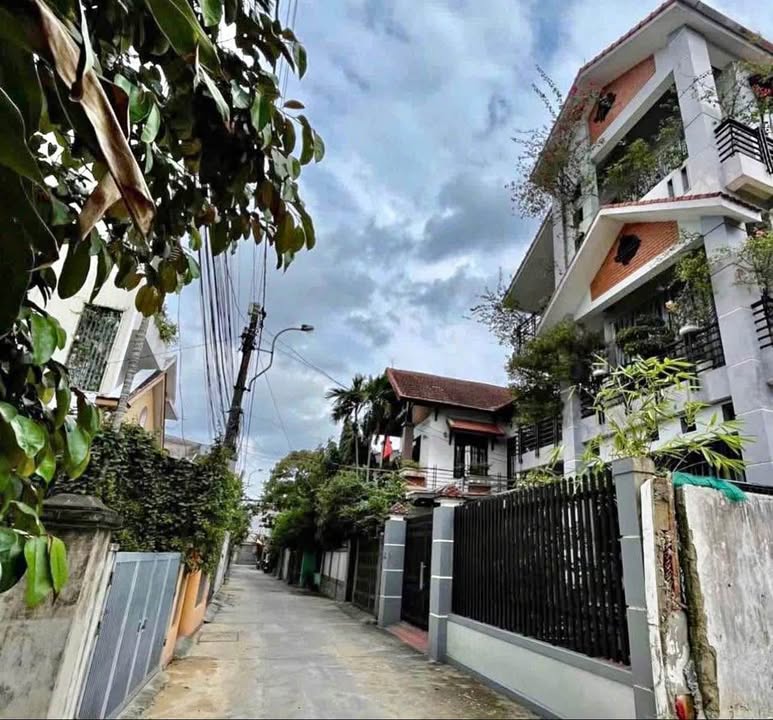 Bán lô đất Trường An Huế 66.9m² giá 2.2 tỷ - Vị trí đắc địa gần trường chính trị