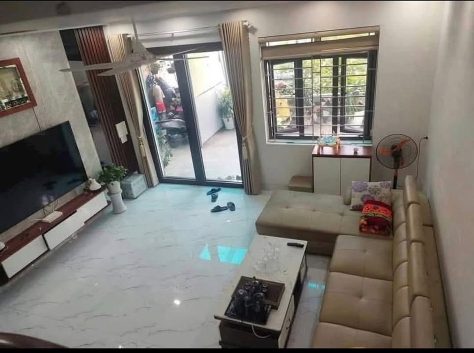 Nhà đẹp Hạ Long 54m² giá 2.55 tỷ - Thiết kế hiện đại, vị trí trung tâm