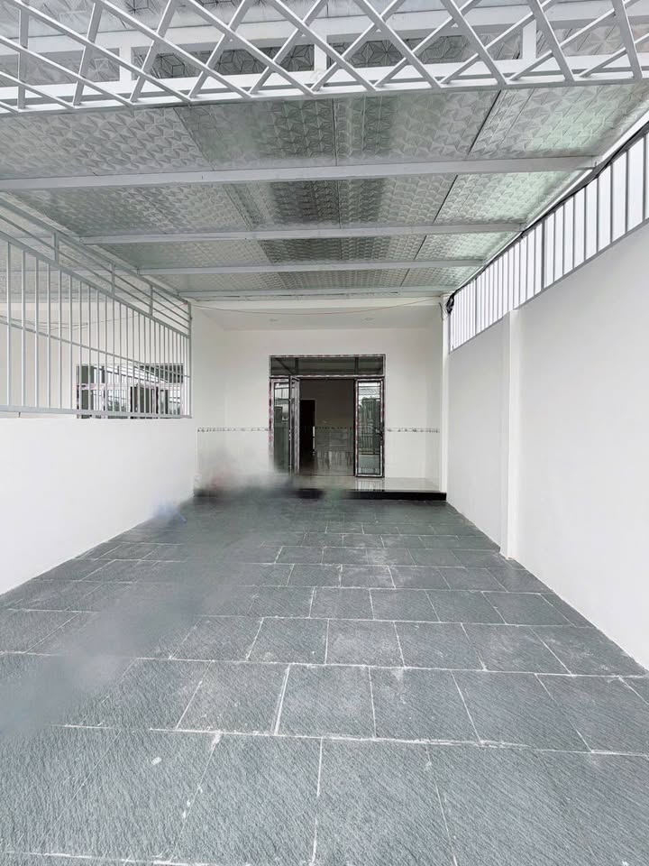 Nhà cấp 4 liền kề hẻm cấp 1 Y Wang Buôn H'Đôk 275m² giá 2.55 tỷ - Tiện ích đầy đủ gần chợ