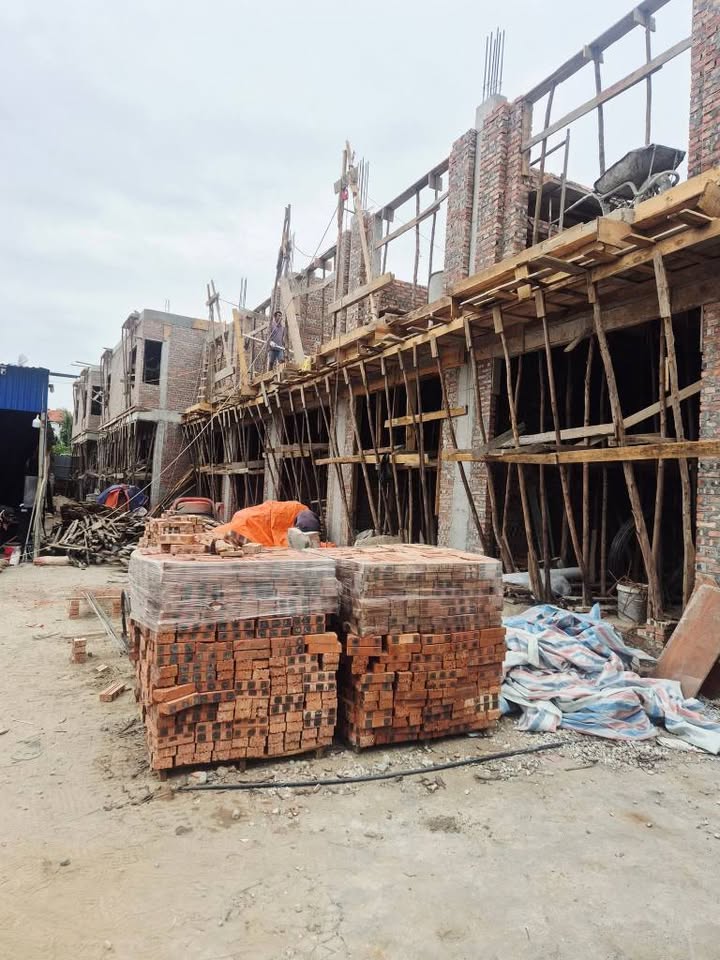 Nhà phố 4 tầng Sở Dầu 40m² giá 3.25 tỷ - Ô tô đỗ tận cửa!