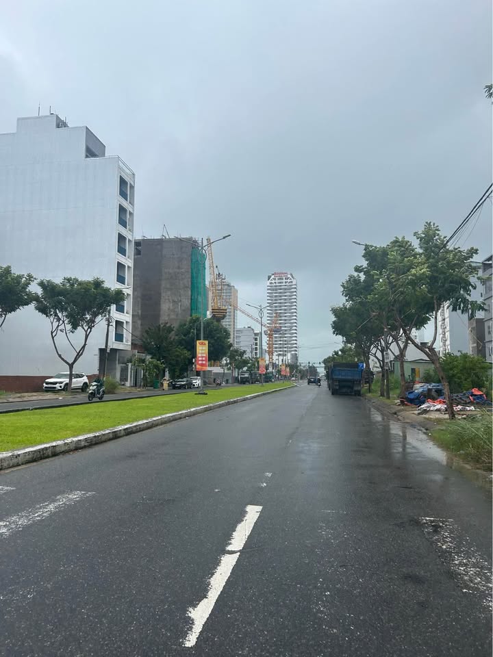 Dãy trọ Vương Thừa Vũ, Sơn Trà 73m² giá 5 tỷ - Gần biển Đà Nẵng!