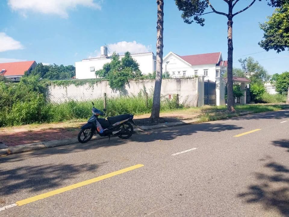 Đất thổ cư mặt tiền đường Nguyễn Trãi, TT Long Điền 168m² giá 2.9 tỷ - Vị trí đẹp, tiện ích xung quanh