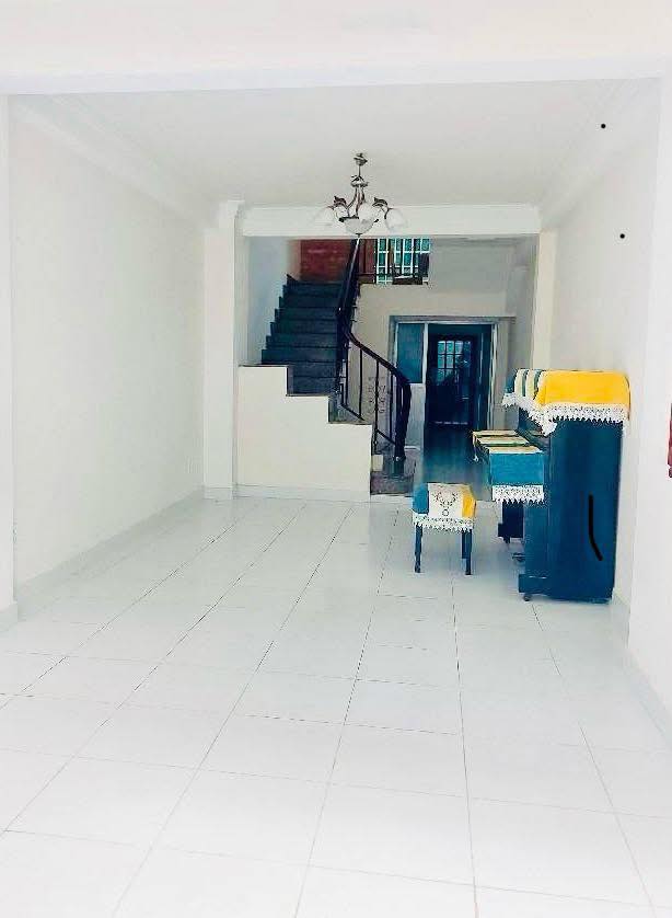 Nhà phố Bà Hom Quận 6 73m² giá 5 tỷ - Sổ hồng chính chủ, gần chợ Phú Lâm!