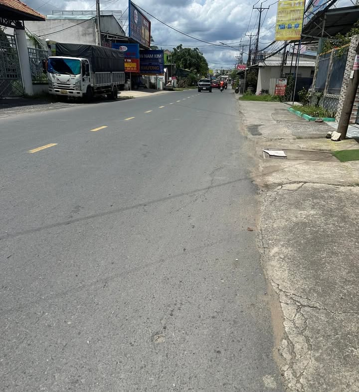 Đất mặt tiền Nguyễn Thị Định, Phú Khương 315m² giá 6.3 tỷ - Kinh doanh thuận lợi!