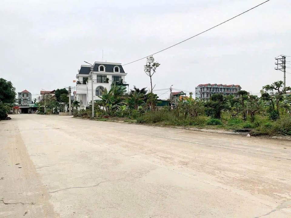 Đất thổ cư 100m² tại xã Hội Thịnh - Giá chỉ 2 tỷ, cơ hội đầu tư hấp dẫn!