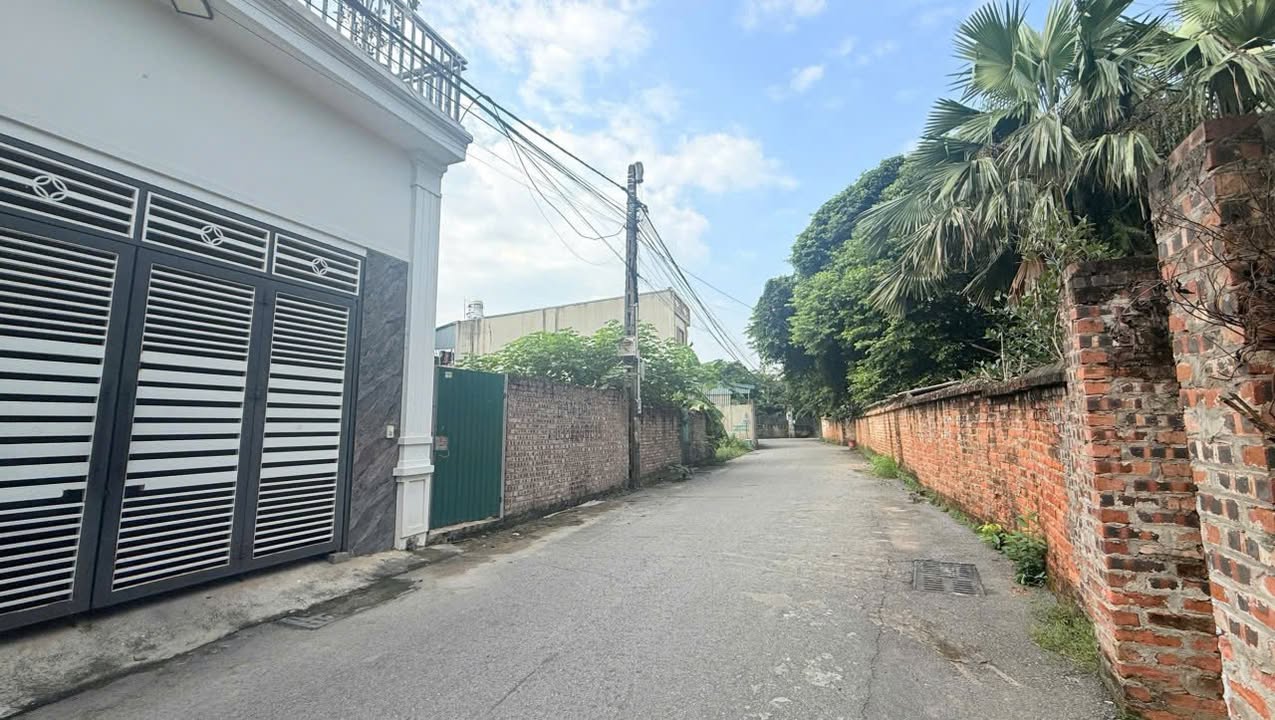 Đất thổ cư 100m² tại Định Trung, Vĩnh Yên - Giá chỉ 2.4 tỷ - Tiện ích đầy đủ!