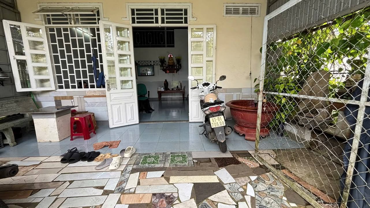 Nhà Hẻm Phan Đình Phùng Bảo Lộc 128m² giá 1.5 tỷ - Sẵn sàng vào ở ngay!