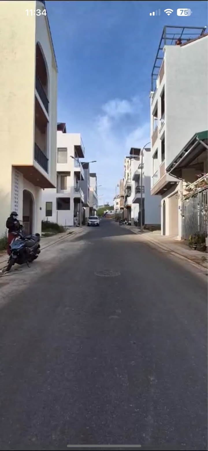 Đất nền Đà Lạt 75m² giá 6.35 tỷ - Sổ riêng xây dựng, đường nhựa 9m