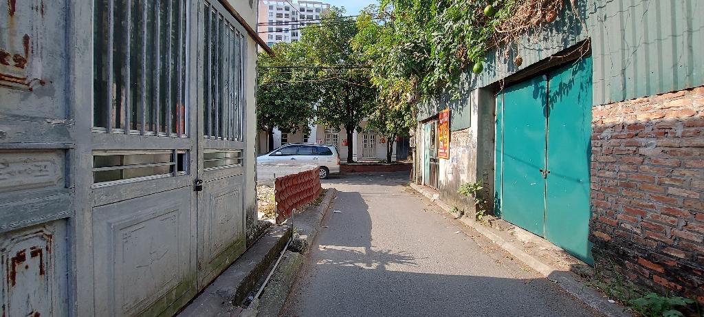 Đất nền Đàm Quang Trung Long Biên 31m² giá 8.8 tỷ - Tiềm năng tăng giá mạnh!