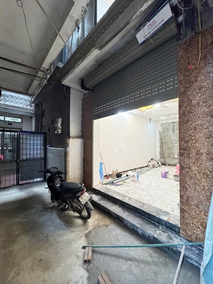 Nhà phố Nghĩa Dũng, Ba Đình 22m² giá 5.7 tỷ - Sổ đỏ chính chủ, mới xây 5 tầng!