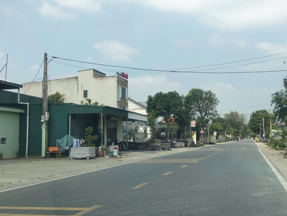 Đất nền Quảng Nhân 150m² giá 1 tỷ - Kinh doanh thuận tiện!